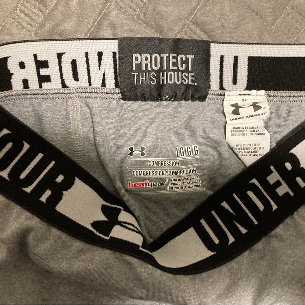 Under Armour Men's Black and Gray Boxer Briefs